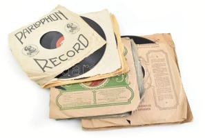 12 db régi gramofon lemez vegyes állapotban