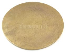 Kínai bronztükör, másolat, d: 14,5cm
"Kínában a bronztükör (tung-csing) a mindennapok nélkülöz...