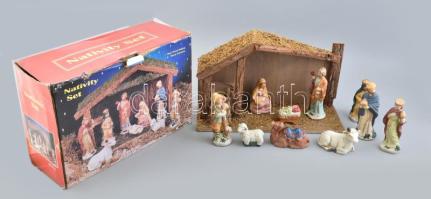 Nativity Set, fából készült Betlehem, kerámia figurákkal. Eredeti dobozában, egy darab ragasztott, 39x24x12 cm