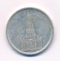 Német Harmadik Birodalom 1935A 5M Ag "Náci hatalom első évfordulója / Potsdami Garrison templom" T:2,2- German Third Reich 1935A 5 Mark Ag "The 1st Anniversary of Nazi rule / Potsdam Garrison Church" C:XF,VF Krause KM#83