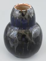 Jelzés nélkül: Art Deco váza, mázlepattanásokkal, m: 9,5 cm