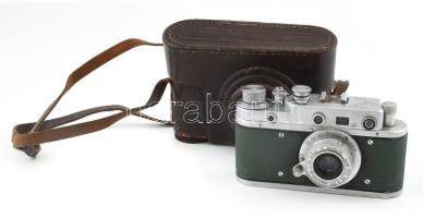 Zorkij szovjet távmérős fényképezőgép, Industar-22 50 mm f/3,5 objektívvel, eredeti bőr tokjában / vintage Russian rangefinder camera, in original leather case