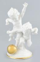 Német porcelán puttós figura. Fehér mázas, aranyozott, jelzett, hibátlan 18 cm