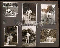 1953-1958 Családi fotóalbum, kb. 100 fotóval, benne be nem ragasztott fotókkal is, rajtuk családi utazásokkal, kissé sérült haránt alakú fotóalbumban.