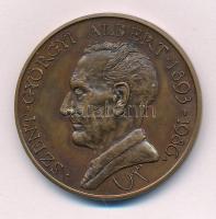 Lapis András (1942-) 1987. Szent-Györgyi Albert 1893-1986 / Szote - Nobel-díjának 50. évfordulójára - MÉE bronz emlékérem (42mm) T:1-
