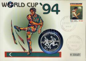 Maldív-szigetek 1993. 250R Ag "Labdarúgó VB" bélyeges érmés borítékon elsőnapi bélyegzővel, hátoldali ismertető tanúsítvánnyal T:PP Csak 9500 db!