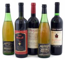 5 palack vegyes magyar fehér és vörösbor 1975-1997: villányi, stb.
