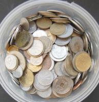 1kg vegyes világpénz, régi és új