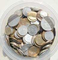 1kg vegyes világpénz, régi és új