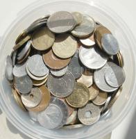 1kg vegyes világpénz, régi és új