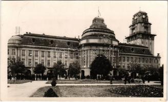 1941 Zenta, Senta; Városháza. Özv. Molnár Sz. Vincéné kiadása / town hall + 1941 Zenta visszatért So. Stpl. (EK)