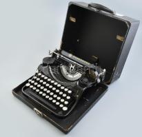 Underwood írógép magyar billentyűzettel, hordozható, táska kivitel, jó állapotban