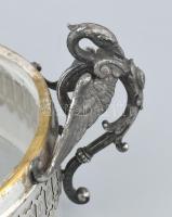 Dekoratív hattyús kínálótál, csiszolt üveg, fém kerettel, jelzés nélkül, kopásnyomokkal, 27,5x19,5 c...