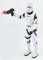 Hasbro Star Wars rohamosztagos figura, mozgatható végtagokkal, fegyverrel, m: 30 cm / Star Wars Stormtrooper figurine, with blaster and moving parts