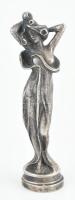 Ezüst (Ag) Szecessziós női alak, pecsétnyomó, jelzés nélkül, ismeretlen címeres vésettel, m: 8,5 cm. Bruttó: 94g