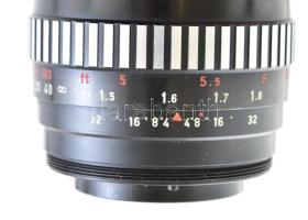Meyer Optik Görlitz 2,8/135 objektív. Egy sapkával, hiányos tokkal