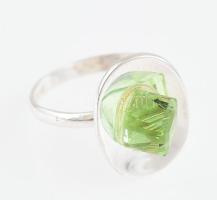 Ezüst (Ag) zöld köves gyűrű, jelzett, m: 57. bruttó: 4 g