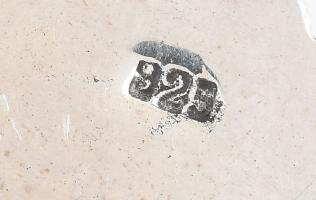 Ezüst (Ag) gyöngyházas nyaklánc, jelzett, h: 44cm, bruttó: 26,65g