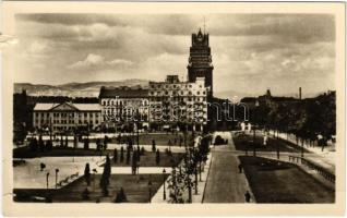 Budapest VIII. Teleki tér, OTI (Országos Társadalombiztosító Intézet) székház. Képzőművészeti Alap Kiadóvállalat (szakadások / tears)