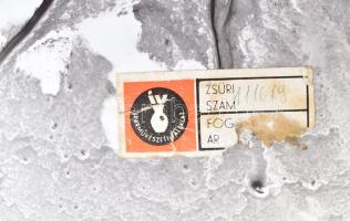 H jelzéssel: Konstruktív fali tál. Hibátlan, d: 23,5 cm