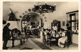 1941 Kiskunhalas, Halasi csipkeház belső (EK)