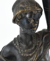 Jelzés nélkül: Figurális gyertyatartó. Bronz, kőtalapzaton. M: 34 cm