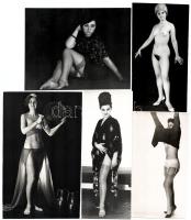 Hölgyek a közeli presszóból, cca 1977 előtt készült, szolidan erotikus felvételek, 5 db vintage fotó, ezüst zselatinos fotópapíron, 17,8x11 cm és 15x8 cm között