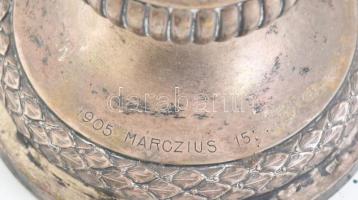 1905 A Tállyai 48-as párt Kossuth serlege. Ezüst (Ag) jelzett serleg, kis nyomódással nettó: 660 g, ...