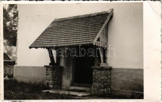 Magyarkapus, Capusu Mare; Református templom bejárata / Calvinist church, entrance. Fotofilm Cluj photo (EB)