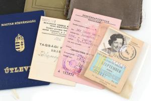 7 db vegyes igazolvány, útlevél, stb