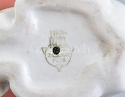 Zsolnay nyuszi. Kézzel festett, jelzett, kis kopással 10 cm