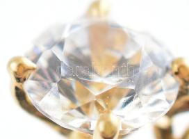 Arany (Au) 14K köves karikás fülbevalópár, jelzett, d: 1,2 cm, bruttó: 1,8 g