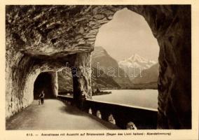 Axenstrasse hold to light