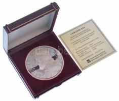 Kósa István (1953-) 2000. "Szent István államalapító 969-1038 / Ezeréves Magyarország" Ag ...