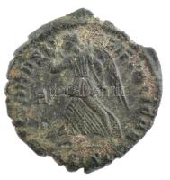 Római Birodalom / Siscia / I. Valentinianus 364-367. AE3 bronz (2,01g) T:2- kitörés Roman Empire / Siscia / Valentinian I 364-367. AE3 bronze DN VALENTINI-ANVS PF AVG / SECVRITAS-REIPVBLICAE - R - [dot delta] SISC (2,01g) C:VF cracked RIC IX Siscia 15a, type x(b)