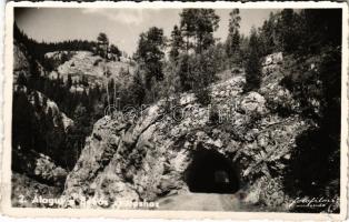 1944 Gyilkos-tó, Ghilcos, Lacul Rosu; Alagút a Békás szoroshoz / tunnel