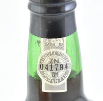 W. & J. Graham & Co. Porto 40 Years of Age Tawny. Finest cask matured Port. Bottled 1997. AB...