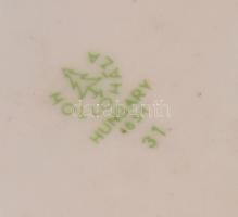 Hollóházi virágmintás bögre, porcelán, jelzett, hibátlan, m: 11,5 cm