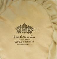 Régi keménykalap cca 1910 Jack Ödön és Tsa. Ujpest, címeres jelzéssel, szép állapotban. Hozzá modern...