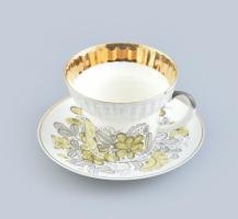 LFZ Lomonoszov Porcelángyár: Porcelán csésze és alj. Kézzel festett, jelzett, minimális kopással, d: 8 - 12 cm