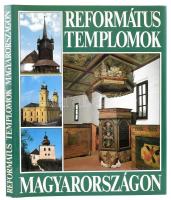 Dercsényi Balázs - Hegyi Gábor - Marosi Ernő - Takács Béla: Református templomok Magyarországon. Dr. Hegedűs Lóránt előszavával. Bp., 1992, Hegyi és Társa Kiadó. Gazdag képanyaggal illusztrált. Kiadói aranyozott egészvászon-kötés, kiadói papír védőborítóban, jó állapotban.