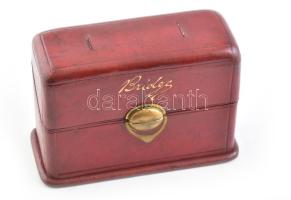 Kertész Tódór Budapest Bridge kártyatartó doboz, korának megfelelő állapotban. m: 11,5 cm