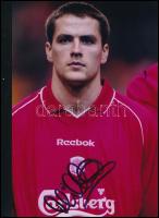 Michael Owen (1979- ) volt labdarúgó, Liverpool FC-játékos autográf aláírása őt ábrázoló fotón, tanúsítvánnyal, 30x20 cm / Michael Owen former footballer, Liverpool FC player's autograph signed photo, with certificate