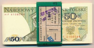 Lengyelország 1988. 50Zl (60x) eredeti, kissé sérült banki kötegelővel, közte sorszámkövetők T:I,I-  Poland 1988. 50 Zlotych (60x) with original, slightly damaged bank currency strap, with consecutive serials in it C:UNC,AU Krause P#142