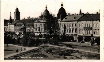 Kolozsvár, Cluj; Mátyás király tér, Erdélyi bank és takarékpénztár rt., Máramarosi bank, Olasz-Román Kereskedelmi bank, Heiler, Lepage könyvesboltja, üzlete, Corso kávéház / square, shops, cafe, banks