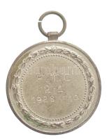 1928. kétoldalas, ezüstözött bronz labdarúgó érem, hátoldalán "FTC 1928. VI. 10. 2:1" grav...