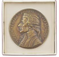 Solymári Valkó László (1909-1984) 1955(?) "Franz Joseph Haydn 1732-1809" egyoldalas öntött bronz emlékérem dísztokban (83mm) T:1-