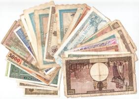 Románia 1943-1999. 1L - 100.000L (34x) közte szakadt, regasztott, szép papír
Romania 1943-1999. 1 L...