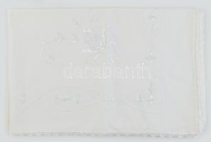 Karádi hímzett, asztalterítő, fehér anyag, fehér fonal, hibátlan, 103x133 cm