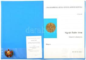 ~1975. "Hűség a néphez, hűség a párthoz" KISZ Ságvári Endre érem zománcozott, aranyozott j...